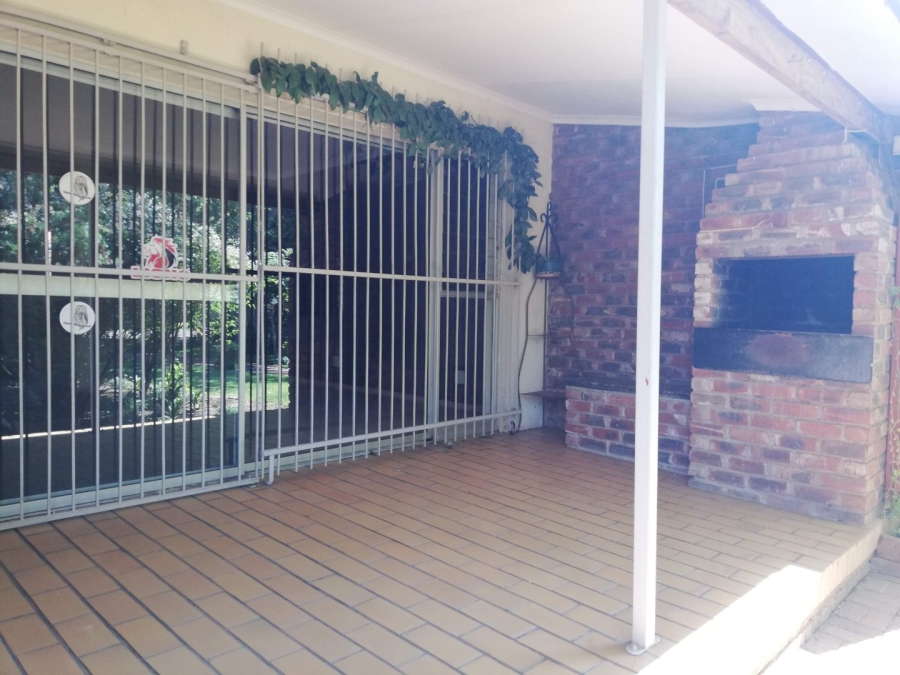 2 Bedroom Property for Sale in Ellaton North West